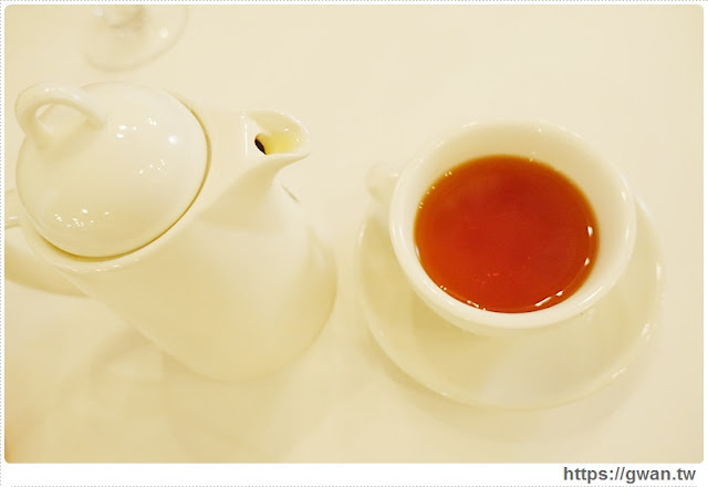 O Rose法式冰淇淋,捷運美食,捷運藍線美食,花朵冰淇淋,玫瑰花冰淇淋,少女甜點,夢幻甜點,手工冰淇淋,甜點下午茶,玫瑰花瓣,法國主廚-30