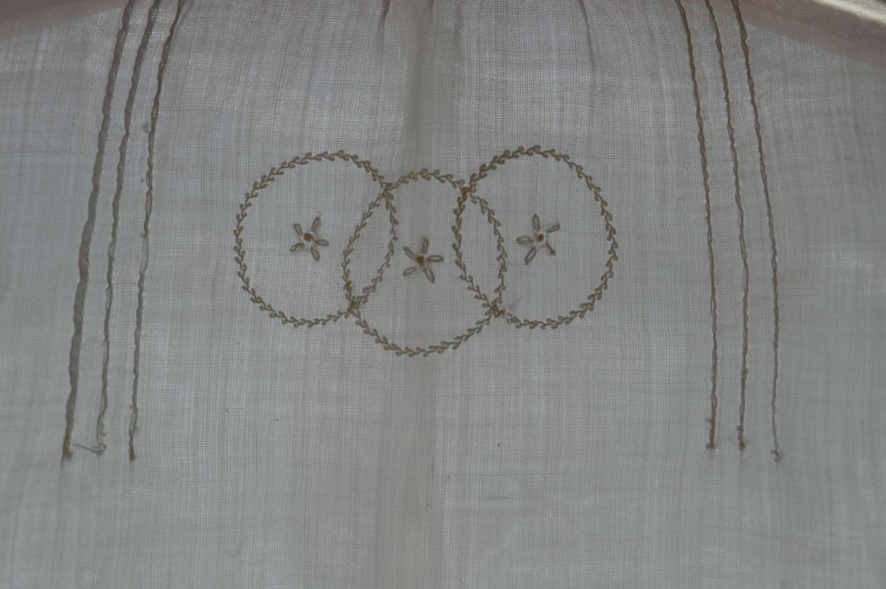 The Old Fashioned Baby Sewing Room A Vintage Baby Dress I Like!