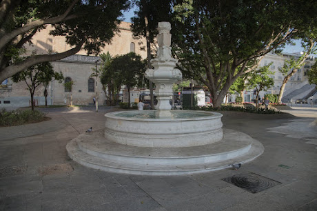 PLAZA DE LA ENCARNACIÓN