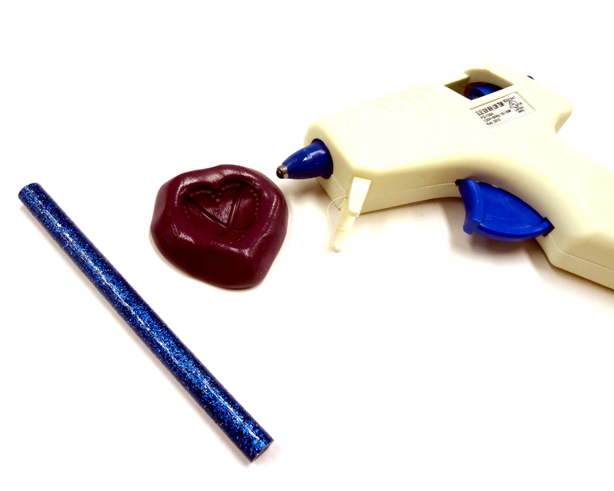 Resin Crafts Hot Glue In EasyMold!