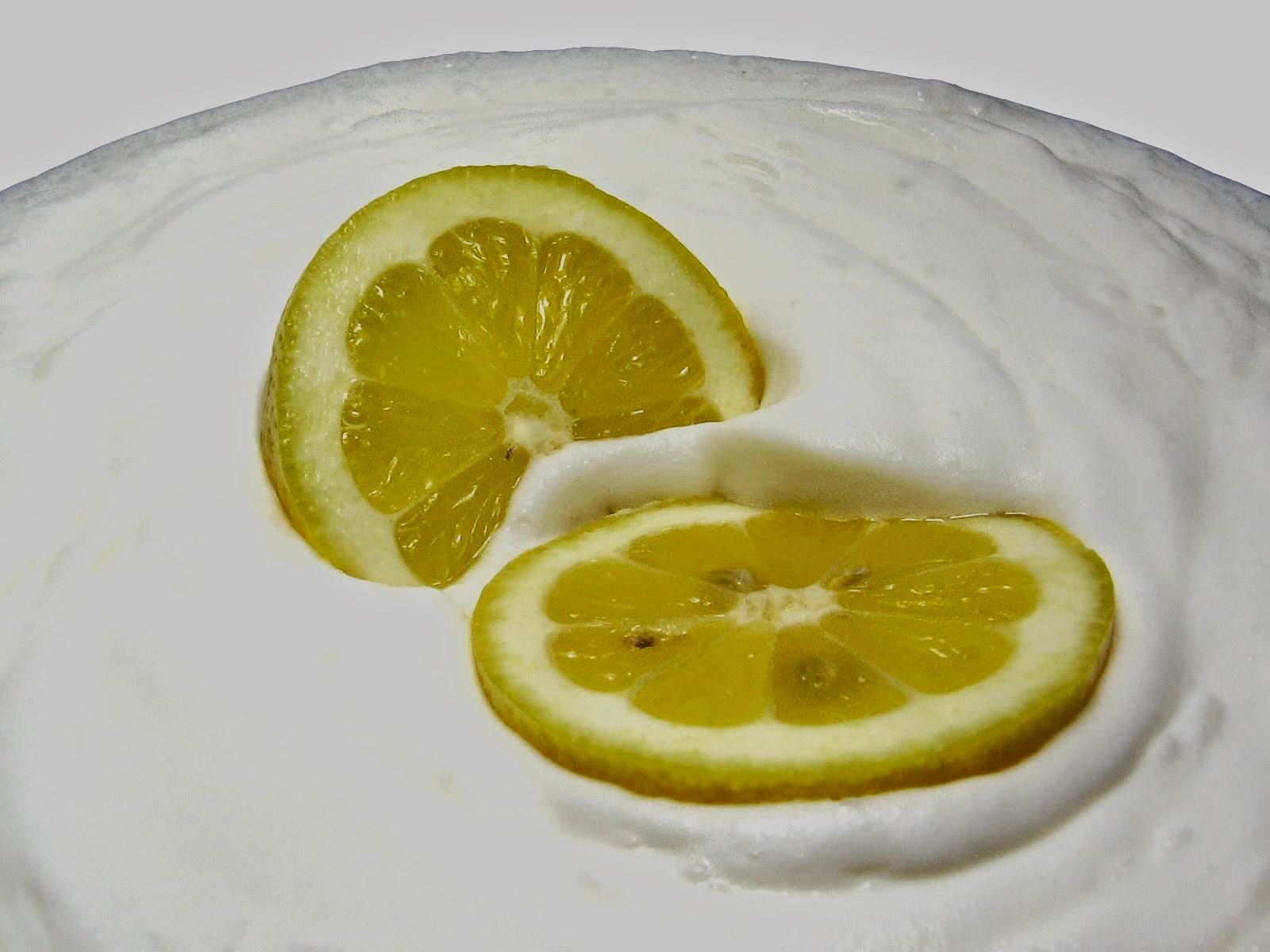 The Effective Yogurt and Lemon Face Mask For Whitening Skin tone The
