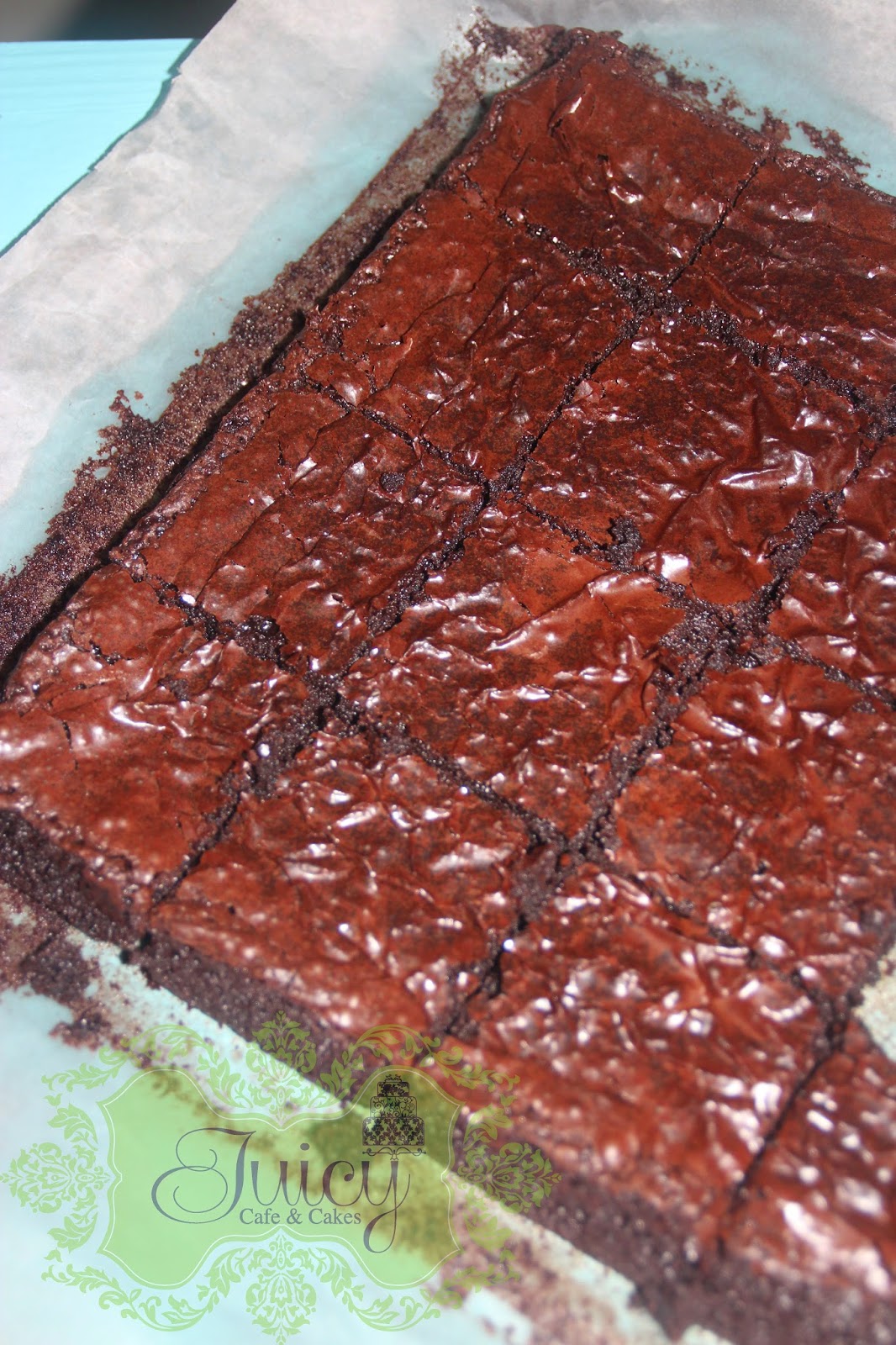 JUICY CAFE CHOCOLATE BROWNIES 'KEDUT'