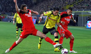 Prediksi Bola Borussia Dortmund vs Bayer Leverkusen 8 Desember 2013