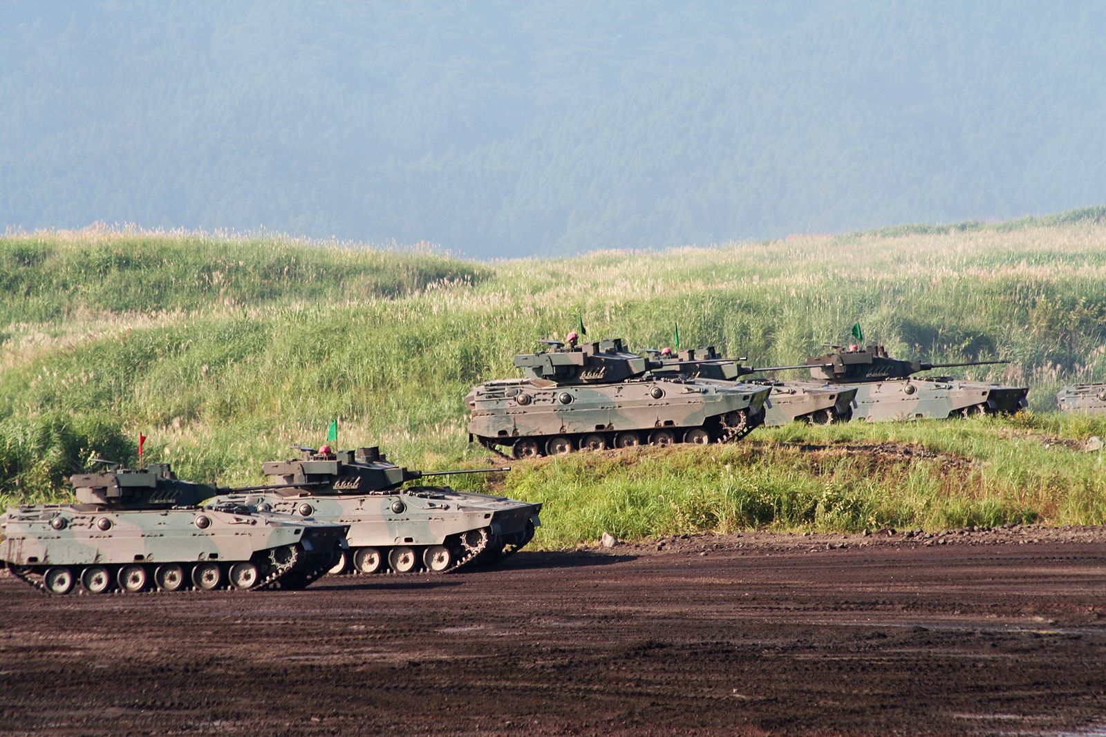 المدرعه اليابانيه Type 89 IFV  Mitsubishi+Type+89+IFV+by+asian+defence+%252813%2529