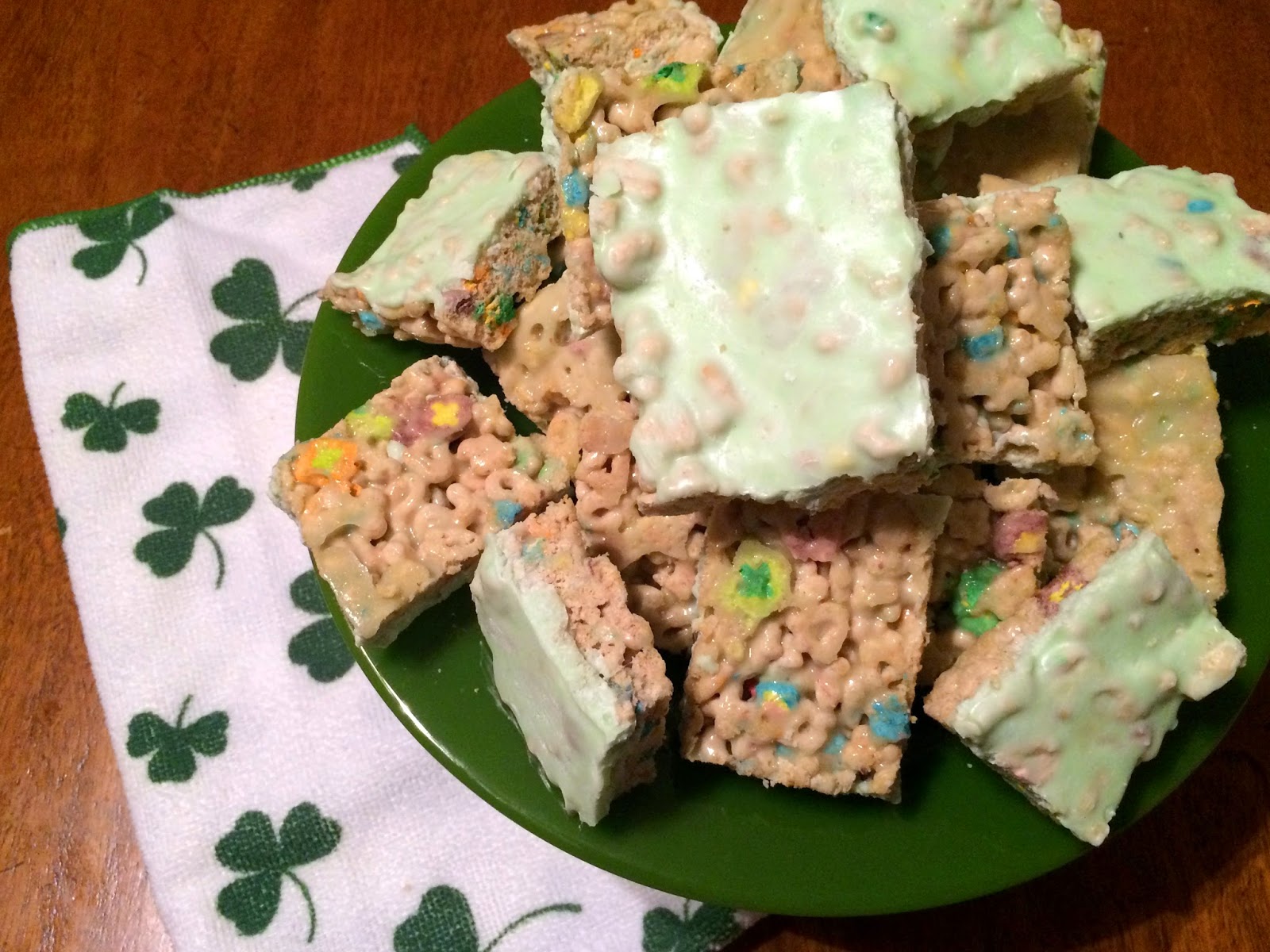 A Couple in the Kitchen Luck o' the Irish Cereal Treats