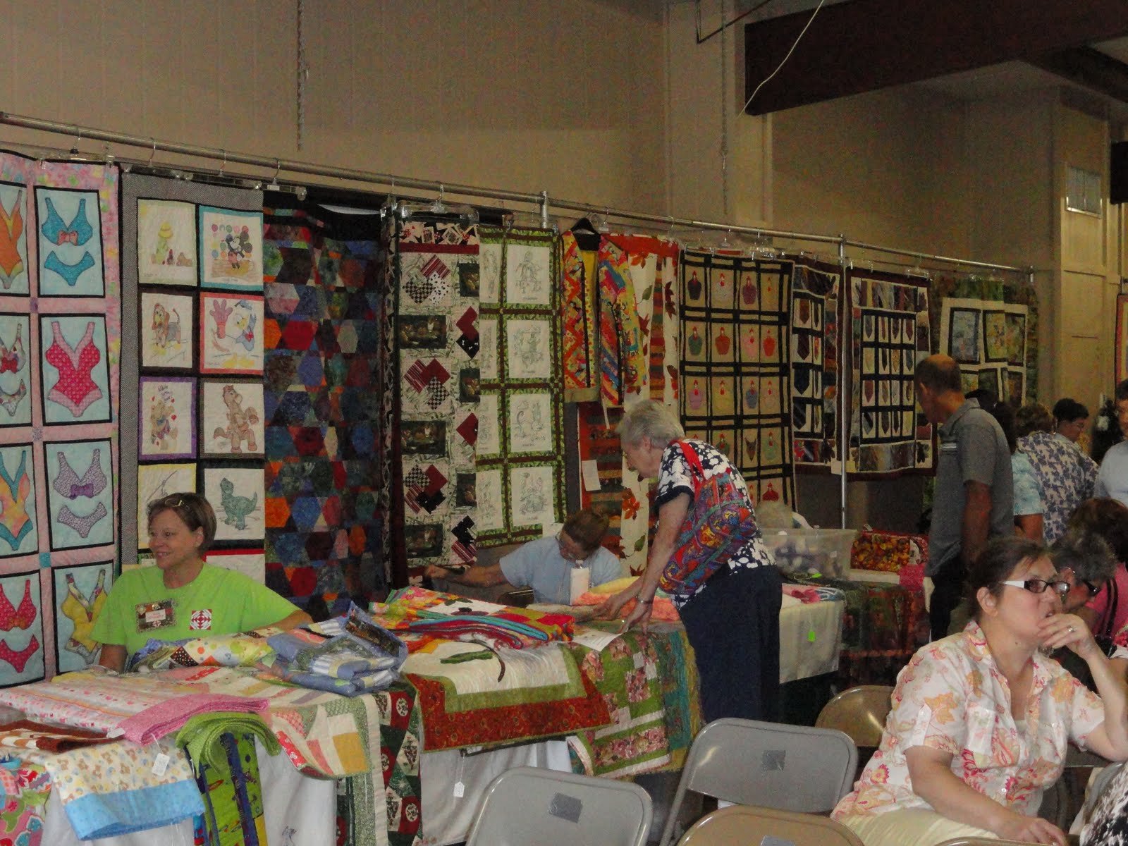 Quilts and Dogs Krotz Springs Quilt Guild Show