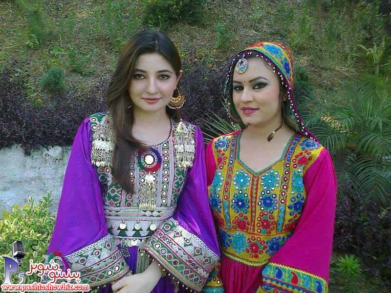 Gul Panra New Look in Afghani Dress