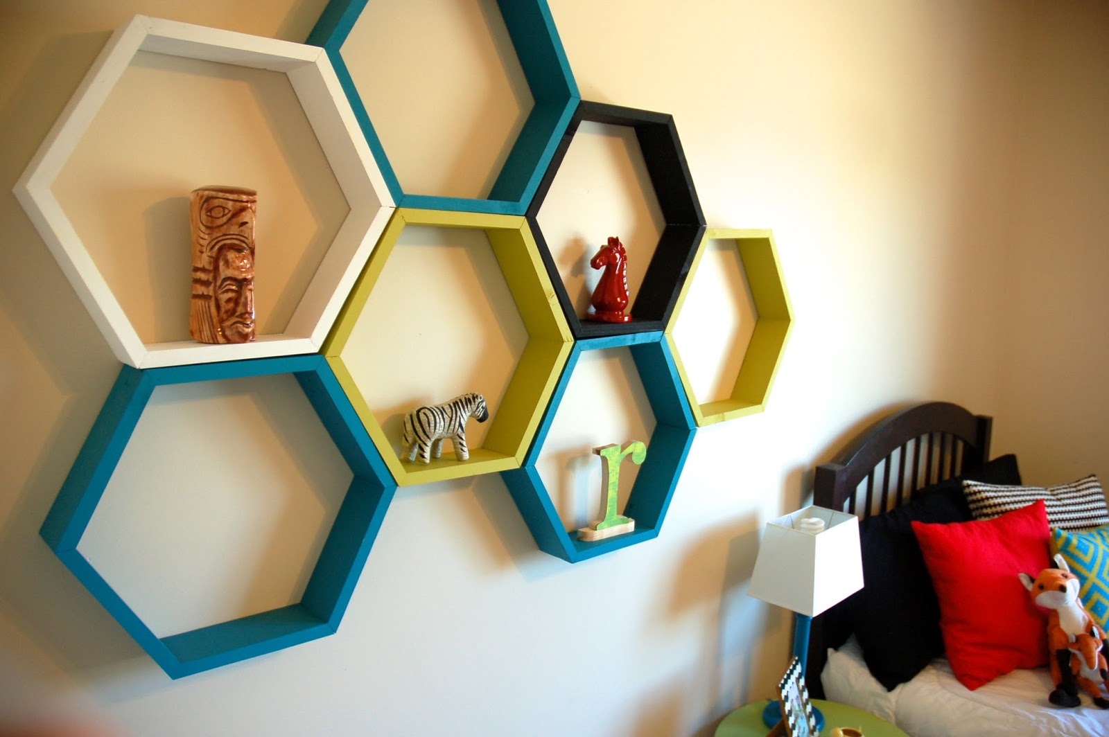 restlessrisa Hexagon Shelf tutorial