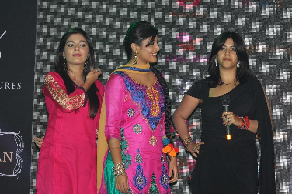 Cast of Ek Thi Daayan movie promotion at "Ek Thi Naayak" serial launch