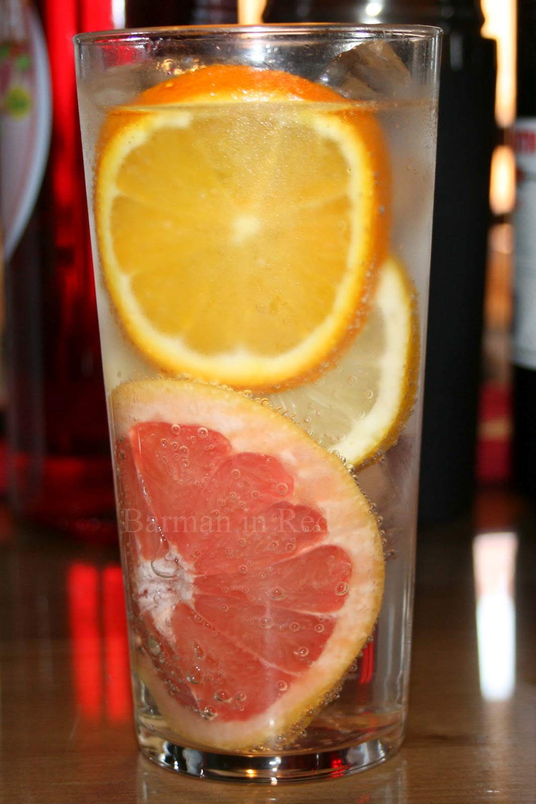 Cocktails con ginebra Vodka Tonic (Cítrico)