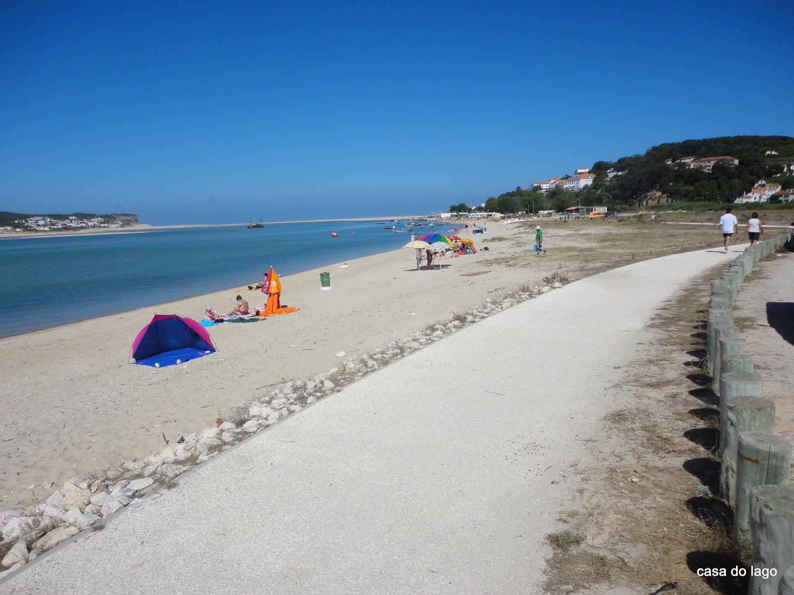 Obidos lagoon long walking path