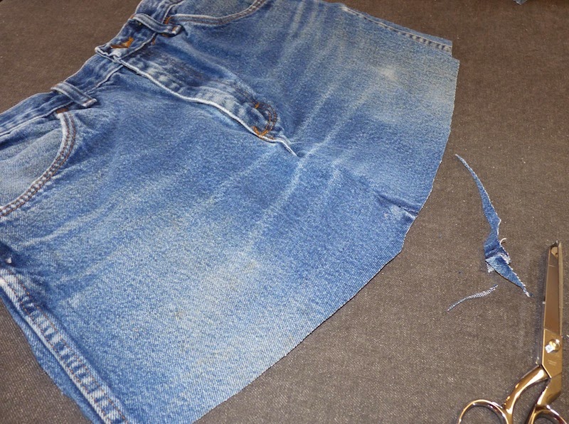 Mary Jo's Cloth Design Blog Recycle Old Blue Jeans into a Fun Apron