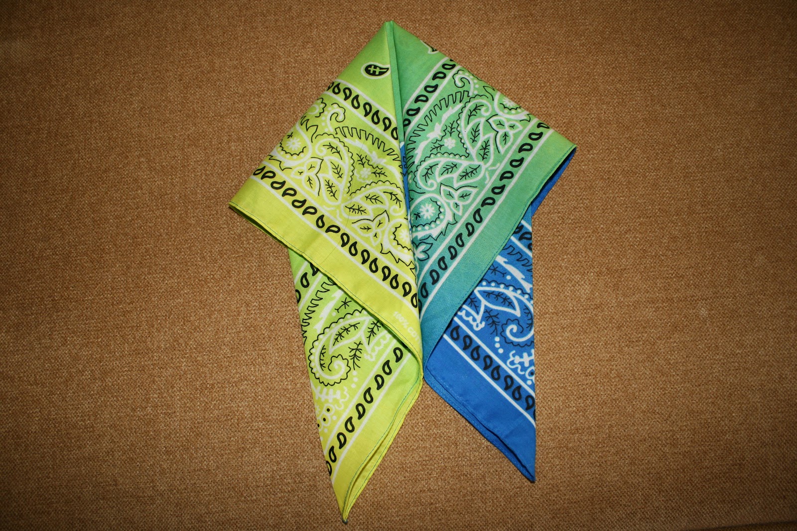 Buzzing and Bumbling Bandana Baby Tutorial