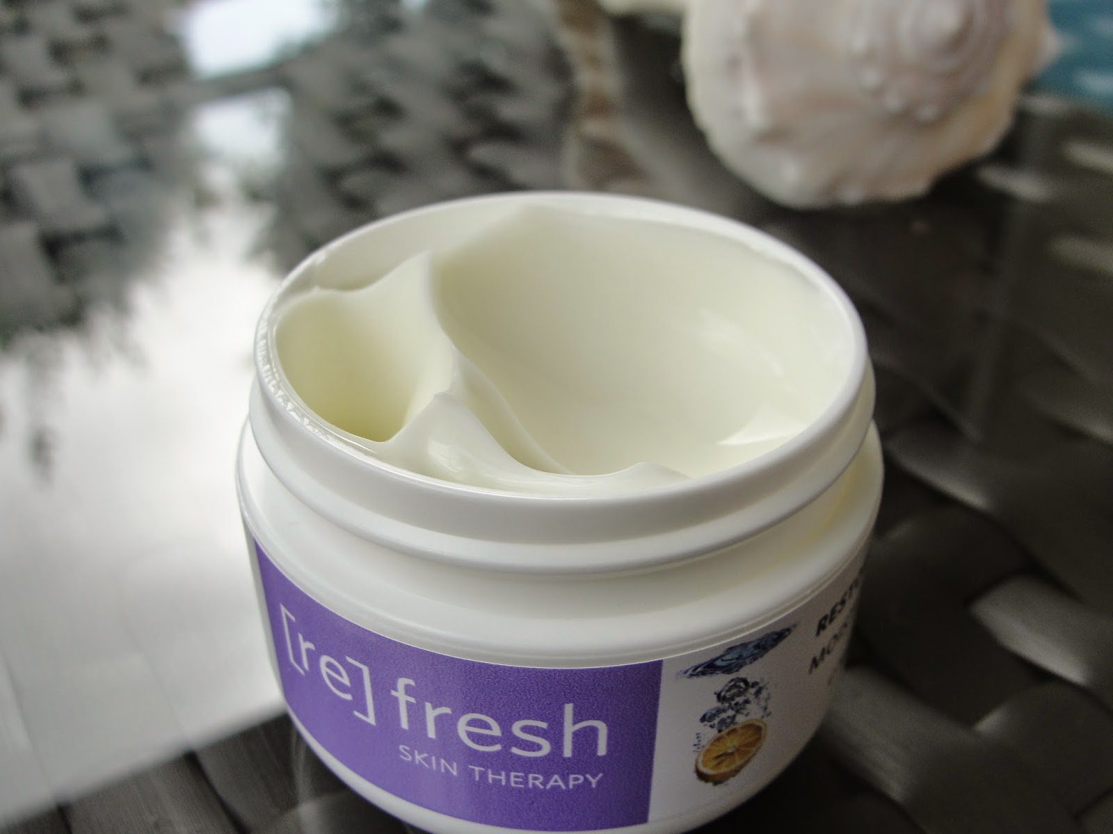 Refresh Cleanser, Lactic Acid Peel and Hyaluronic Moisturizer Review