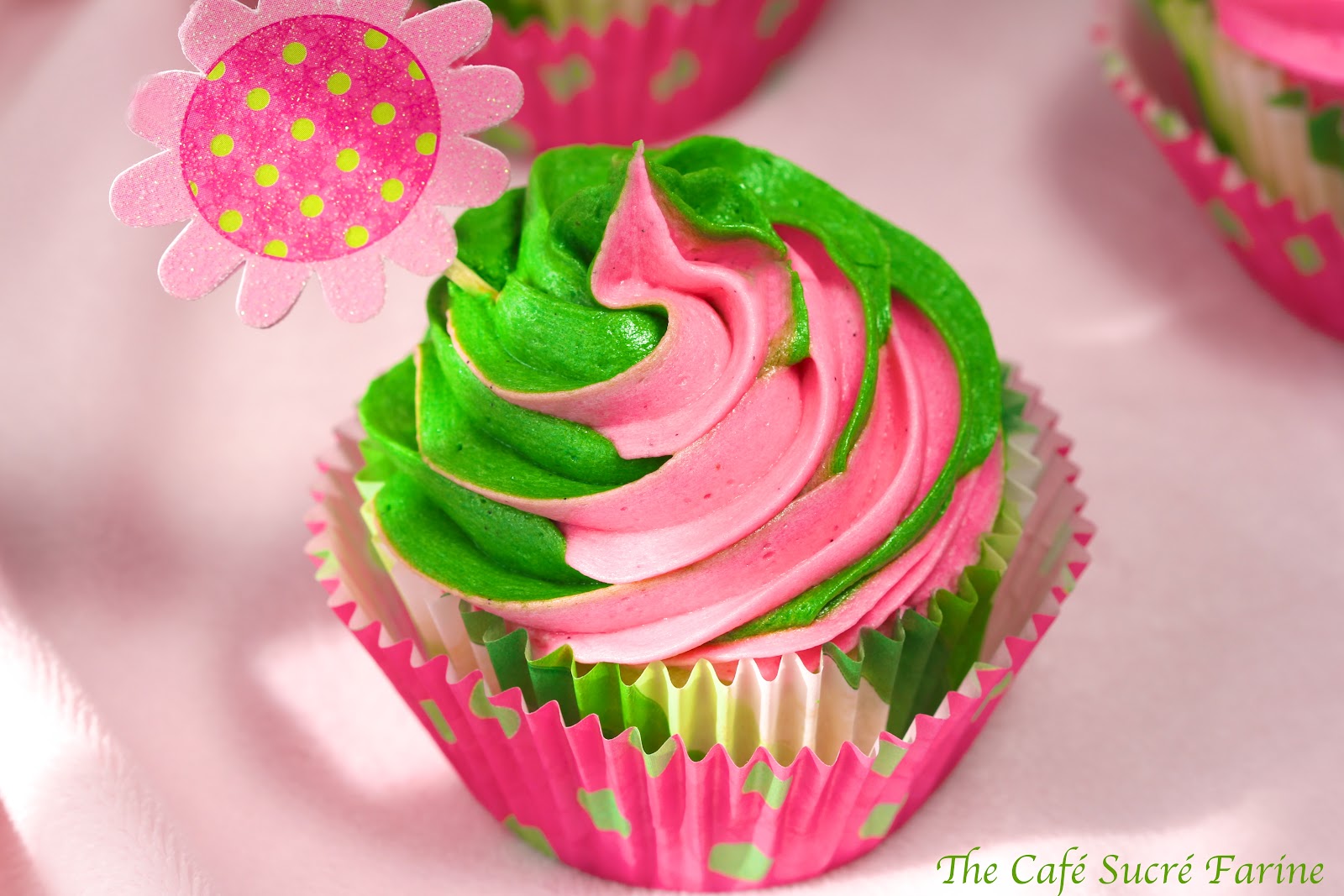 white chocolate cupcakes with