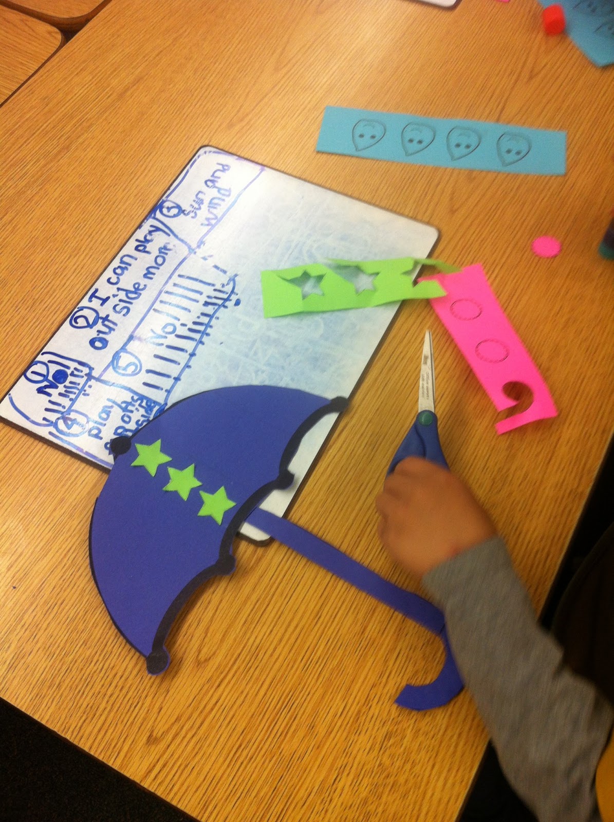 Essay umbrella glyph 06 image