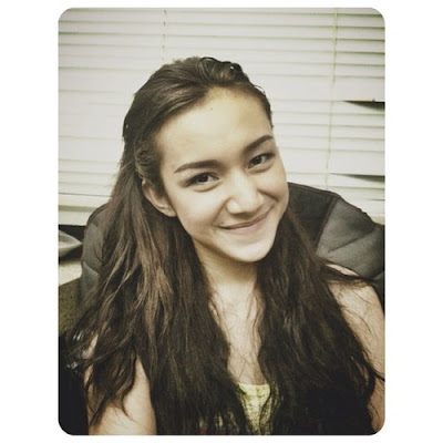 Biodata Indri Giana pemeran Zahwa dalam Pesantren & Rock n Roll 3 Biodata Indri Giana pemeran Zahwa dalam Pesantren & Rock n Roll 3