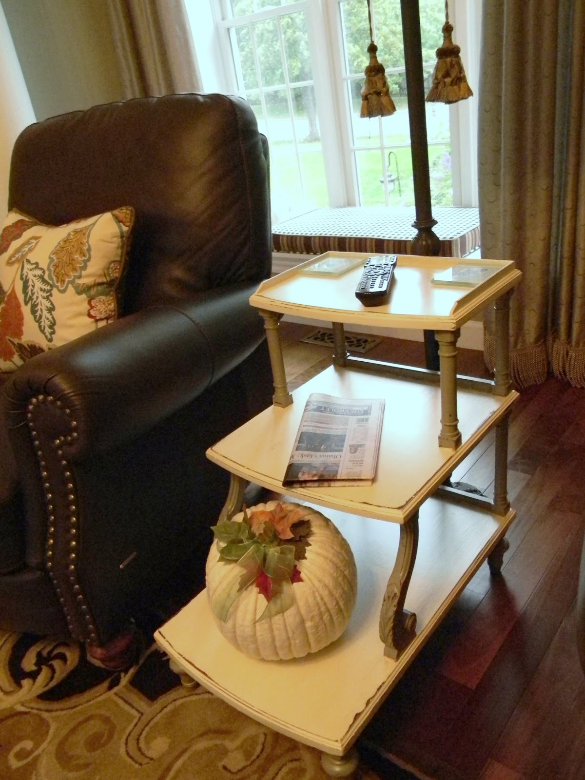 Three Tier Table