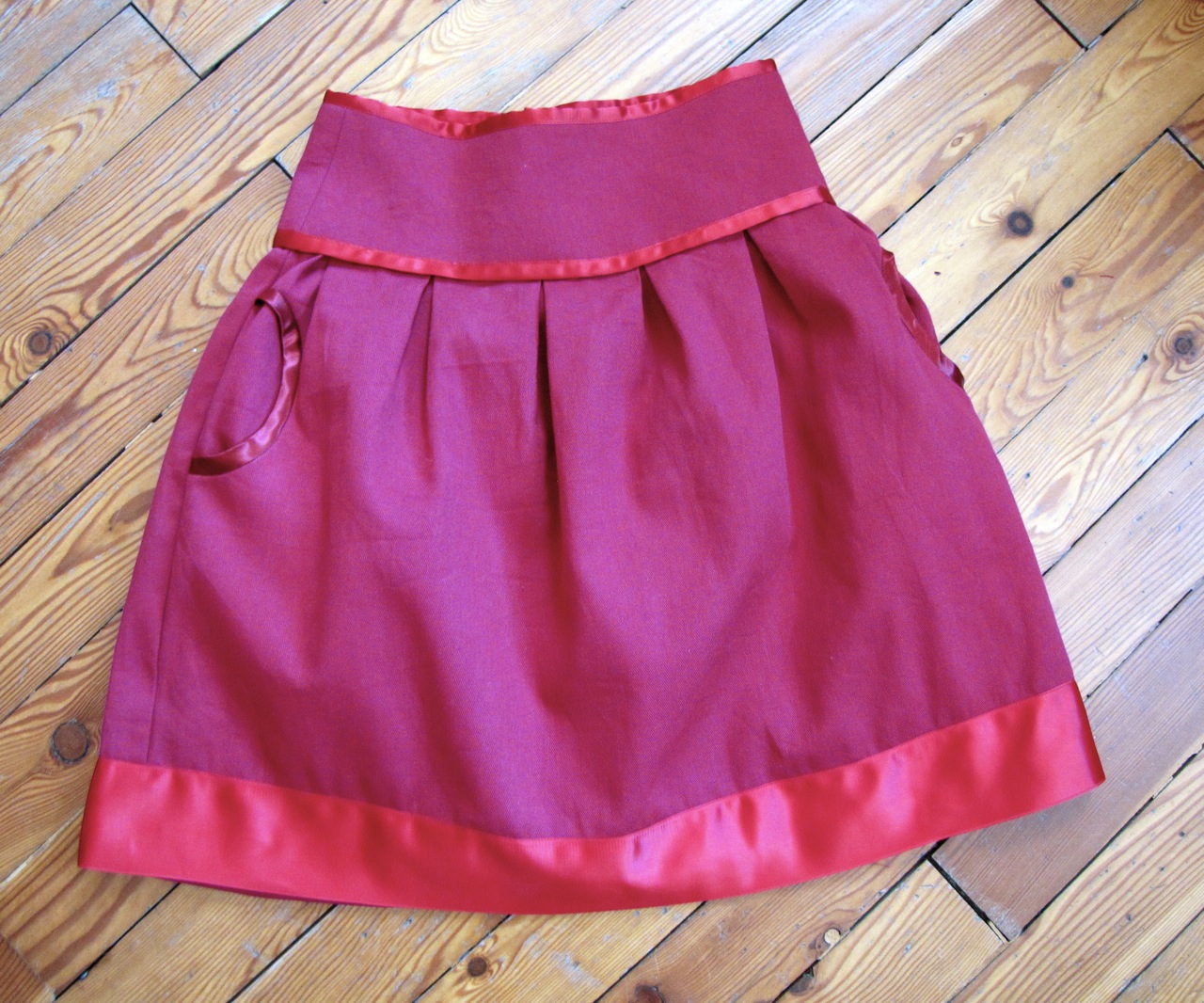 Of Dreams and Seams Circle Pocket Skirt Tutorial/Pattern/HowTo