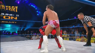 [IMAGE:http://2.bp.blogspot.com/-NR2d_UZ5LBQ/VLQzpfAn8PI/AAAAAAAAXVg/WMc4T8puYsY/s1600/Reverse%2Ba%2BPowerbomb%2Binto%2Ba%2BSunset%2BFlip%2BRoll-Up%2BPinfall.gif]