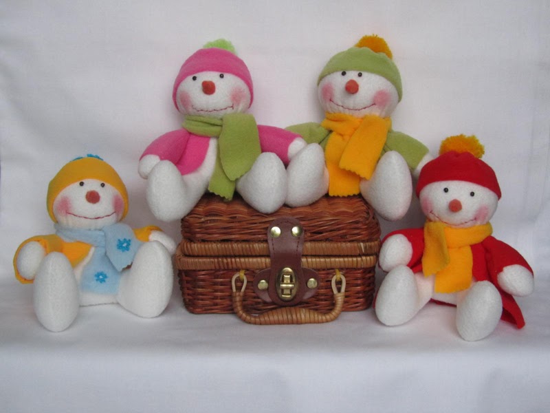 Handsome Handmade Snowmen Parade (Handmade Snowman Toys)