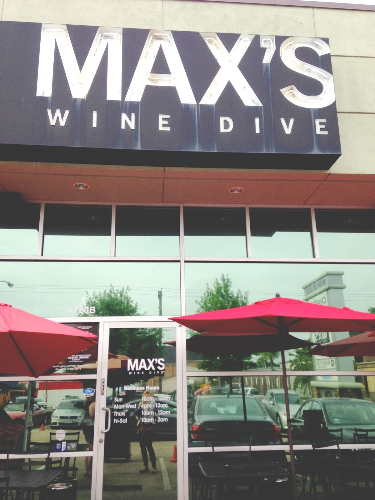 Happy Hour at Max's Wine Dive Adventures in a New(ish) City