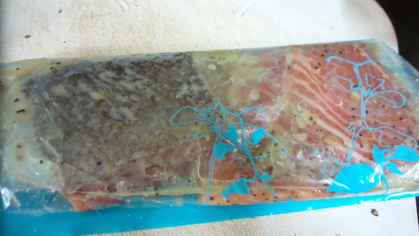 Salmon Grill bersama Sos Putih untuk Anniversary ke8 kami Ai nO TeGaKi