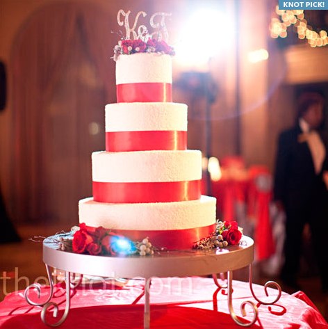 Wedding Cakes Desserts photos attributed to TheKnot Wedding Cakes Desserts photos attributed to TheKnot