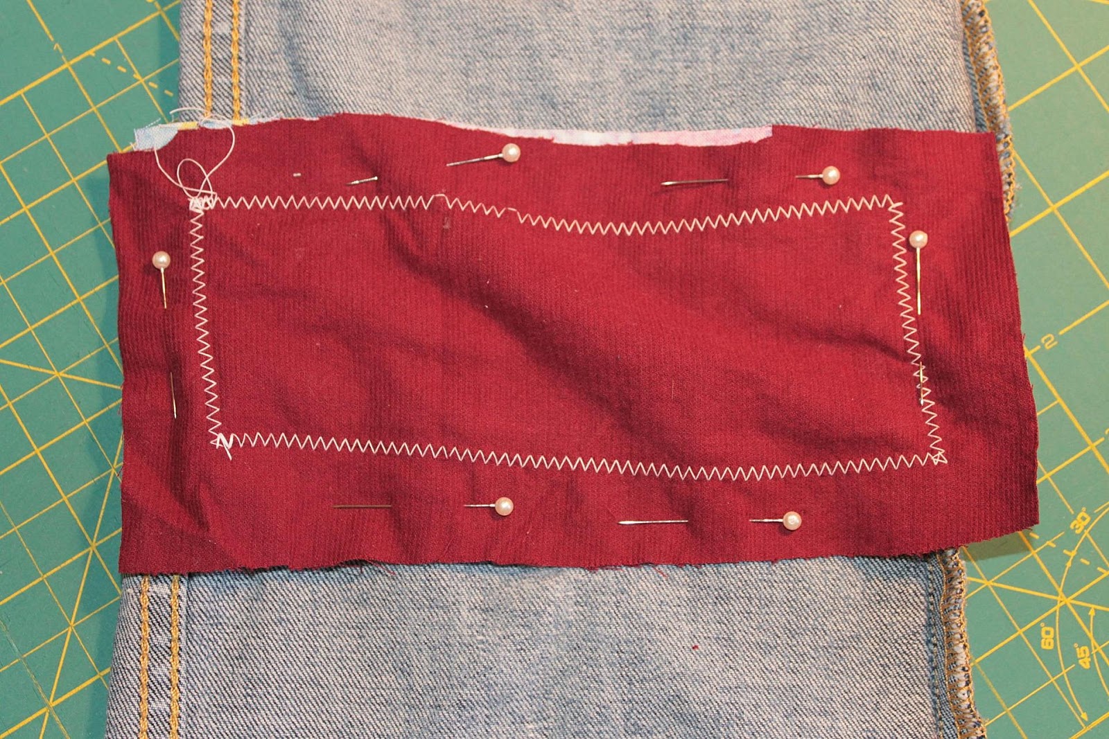 Lilyquilt DIY How to Patch Jeans