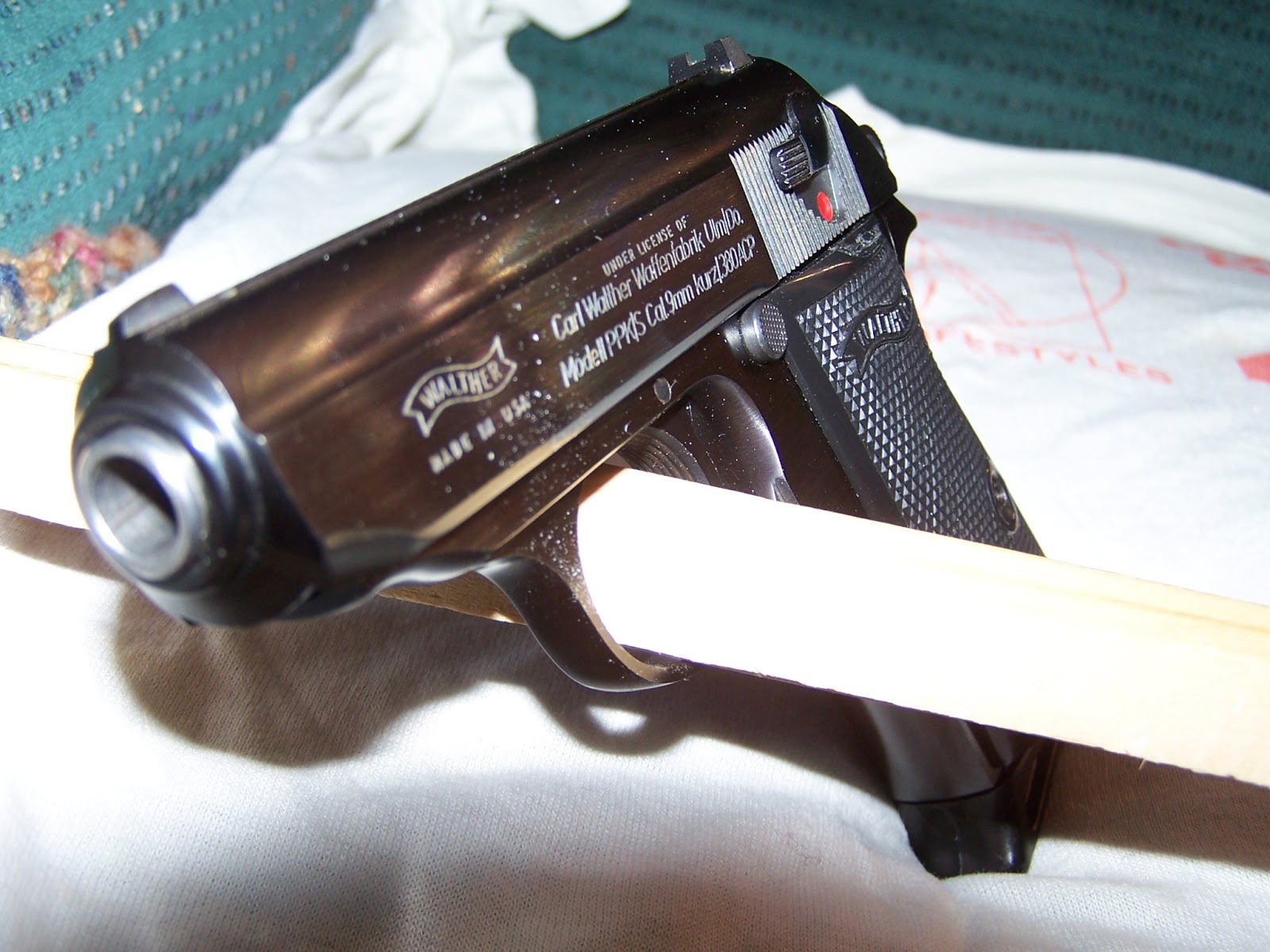 Underdog S Utterings Walther Ppk James Bond S Gun