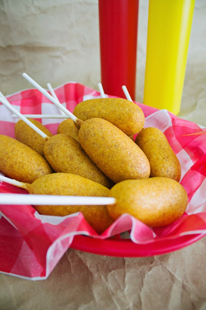 Mini Corn Dogs | Like the Cheese