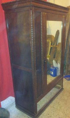 Rincón del artesano: De armario ropero (1930) a Vitrina