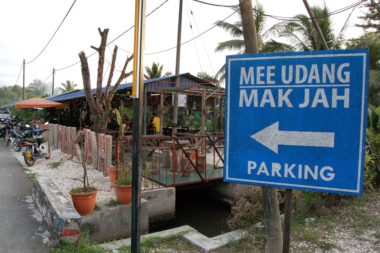 Kaki Travel From Malaysia to the World with Khairuddin With love from