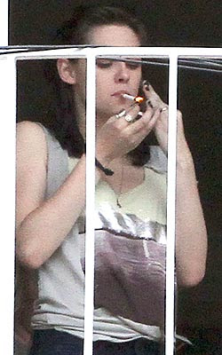 List Kristen Stewart Movies on Kristen Stewart May Be A Huge A List Star But She Still Lives Life