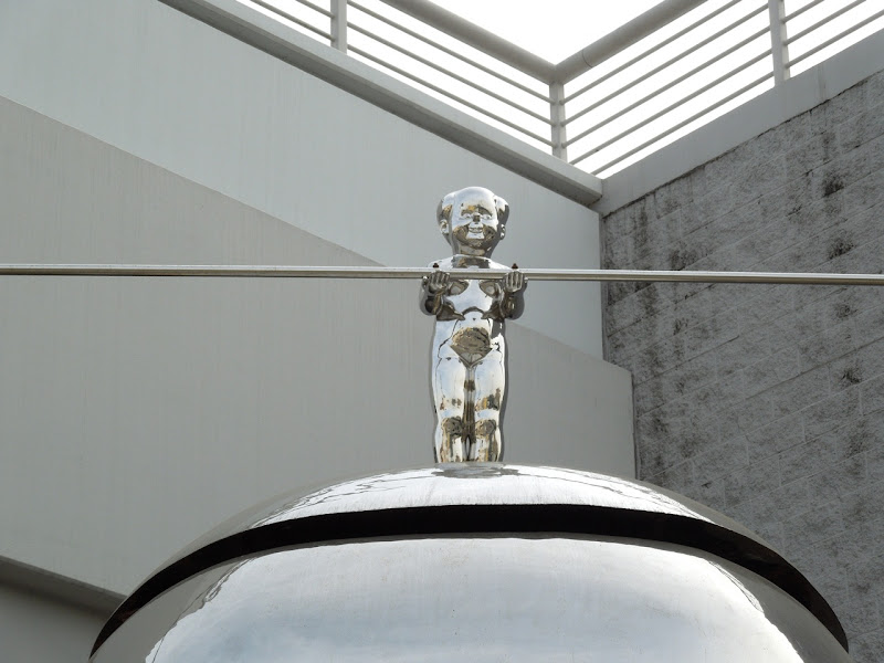 Miss Mao Top of Lenin Head sculpture