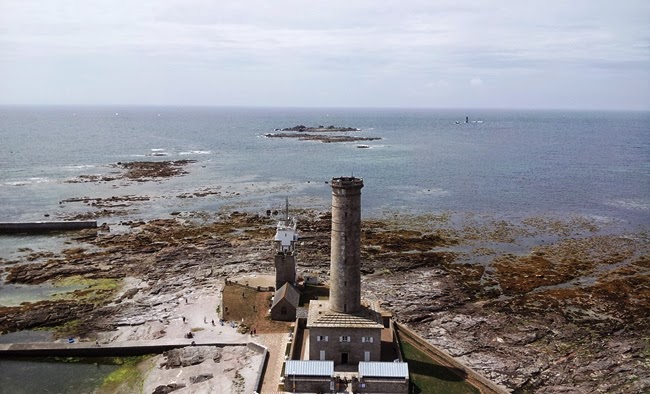 La montée du phare d'Eckmühl Lady Breizh Les Tribulations d'une