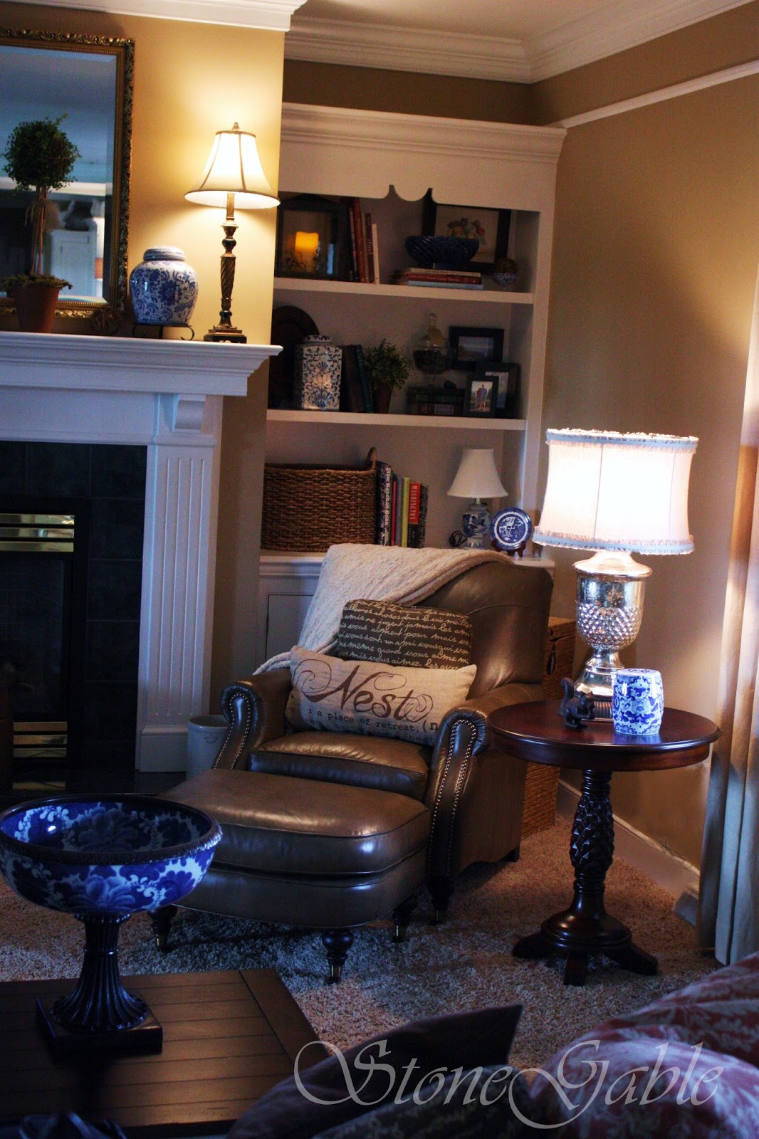 PAINTING A PEDESTAL TABLE StoneGable