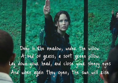 http://2.bp.blogspot.com/-NZZaoYeEEM0/UGu3TXaugSI/AAAAAAAAAaM/CgODzHcz5x0/s1600/hunger+games+3+finger+salute+to+rue+with+lyrics+to+lullaby.jpg