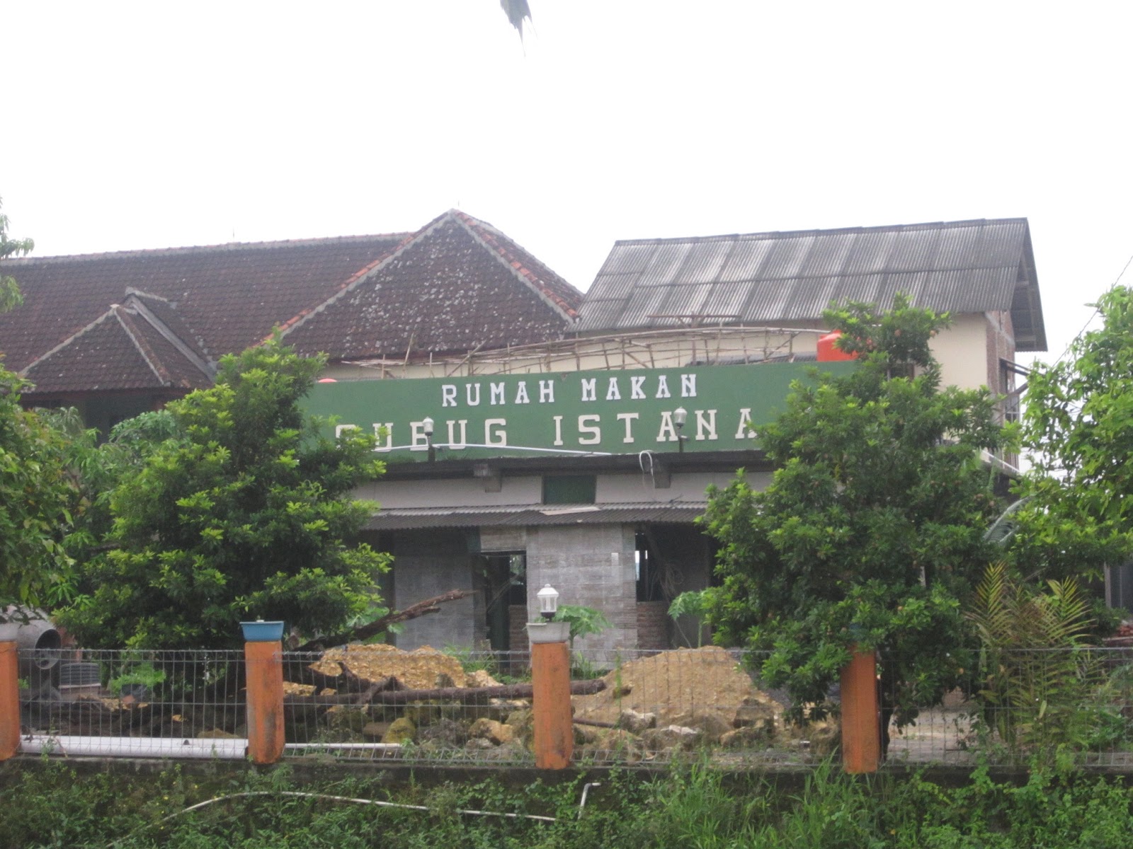 Get Rumah Makan Istana Images