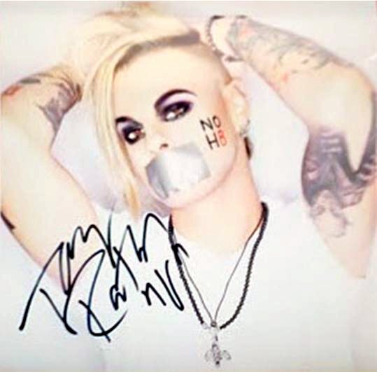 Adam Lambert Help ��: TOMMY JOE...