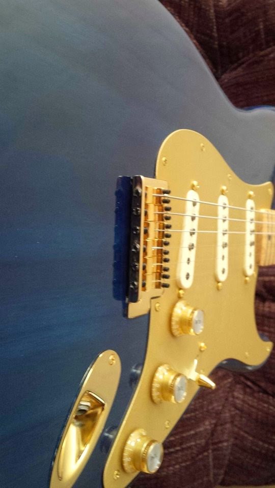 Sporty Blue & Gold Basswood Strattype DIY Stratocaster Guitar