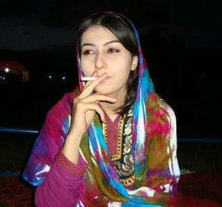 http://beautifulhdimages.blogspot.com/2014/02/pakistani-girls-smoking.html