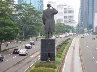 Sejarah Patung Jenderal Sudirman - Jakarta [ www.BlogApaAja.com ]
