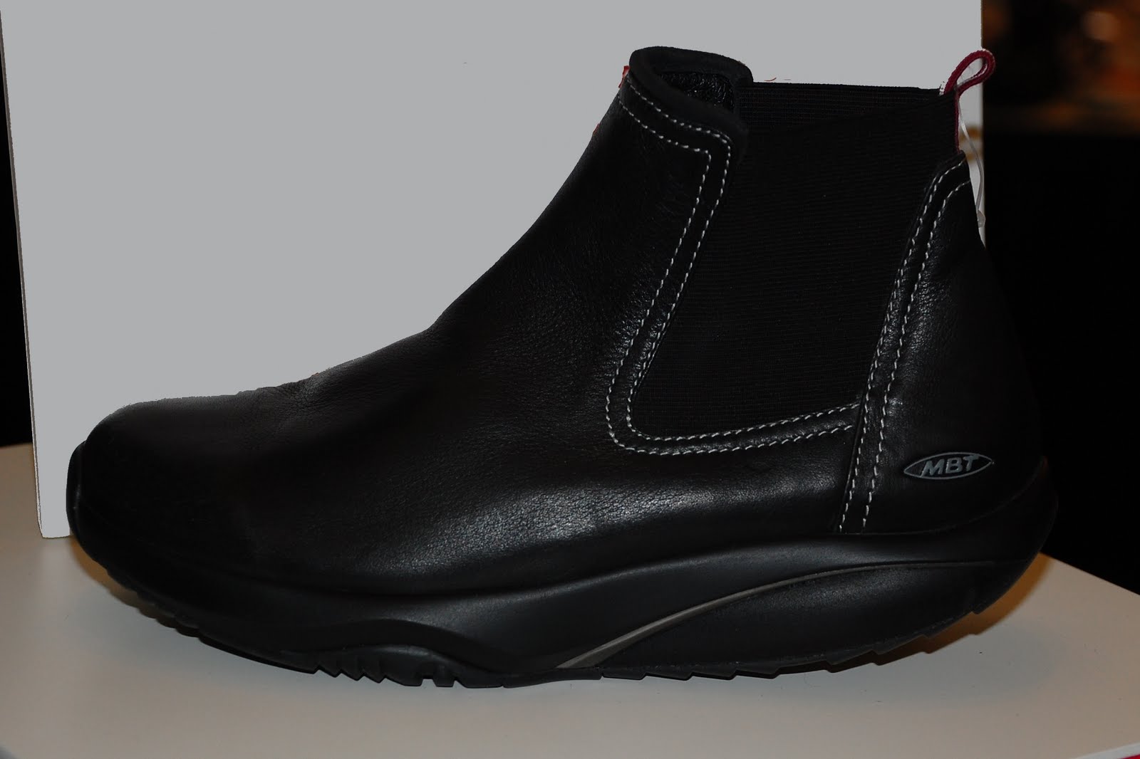 What are the benefits and risks of wearing MBT™ footwear? WeFixU