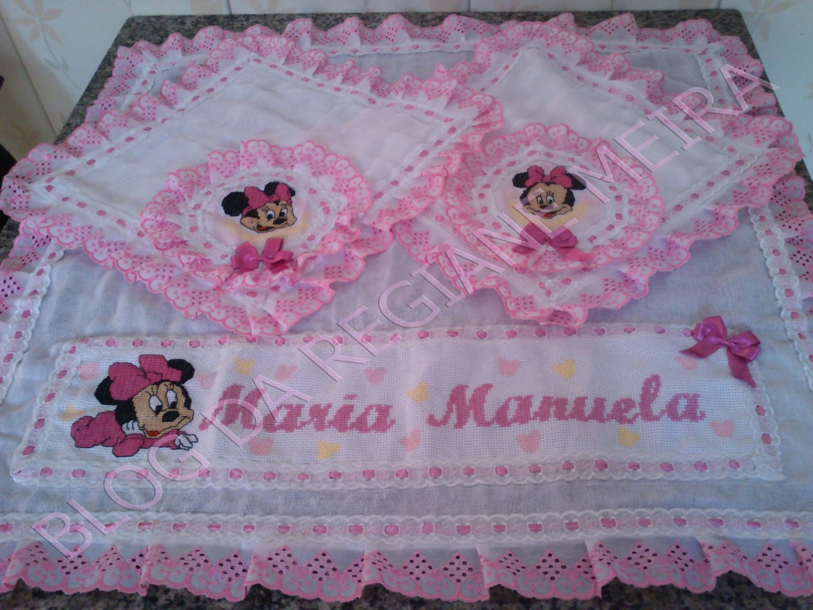 Manuela Em Ponto Cruz Artesanato - Bordados e Ponto Cruz