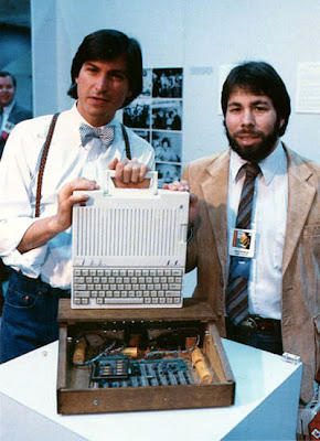 Steve Job dan Wozniak Steve Job dan Wozniak