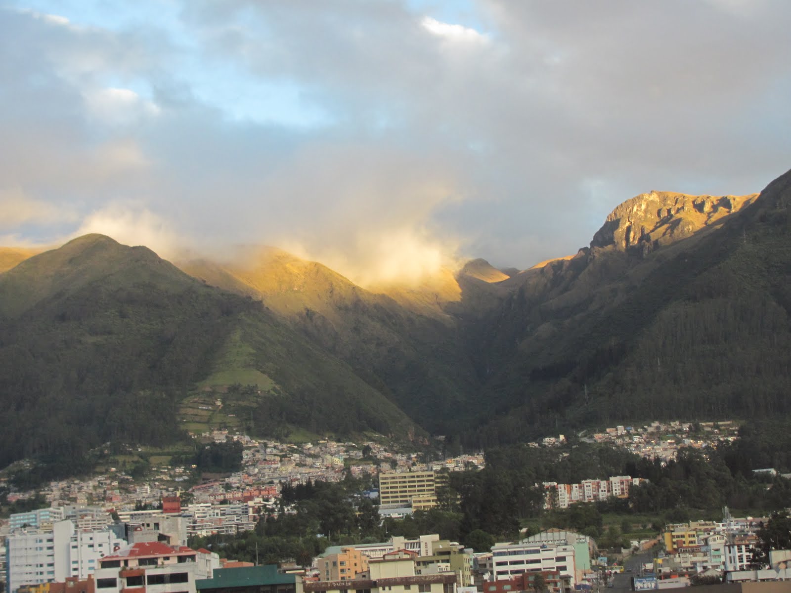 PL Fallin Photography Quito, Ecuador The Mountains Sparkles