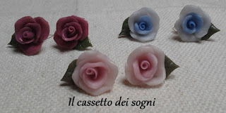 Pendente rose rosse + orecchini vari. Orecchini+rose+perno