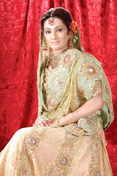 New Pakistani Bridle Dress In Stylish Designs 2012 New Pakistani Bridle Dress In Stylish Designs 2012