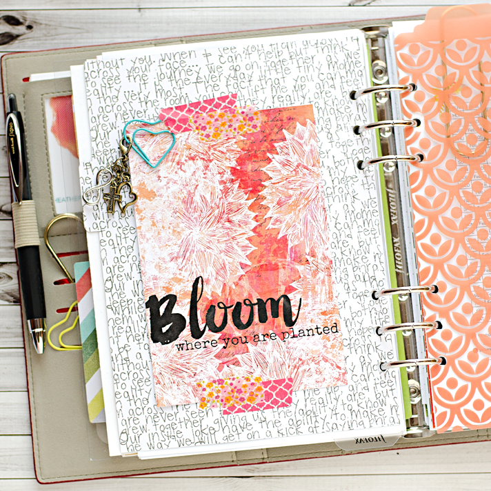 decorating a FiloFax A5 planner dashboards with 4"x6" printables and washi tape